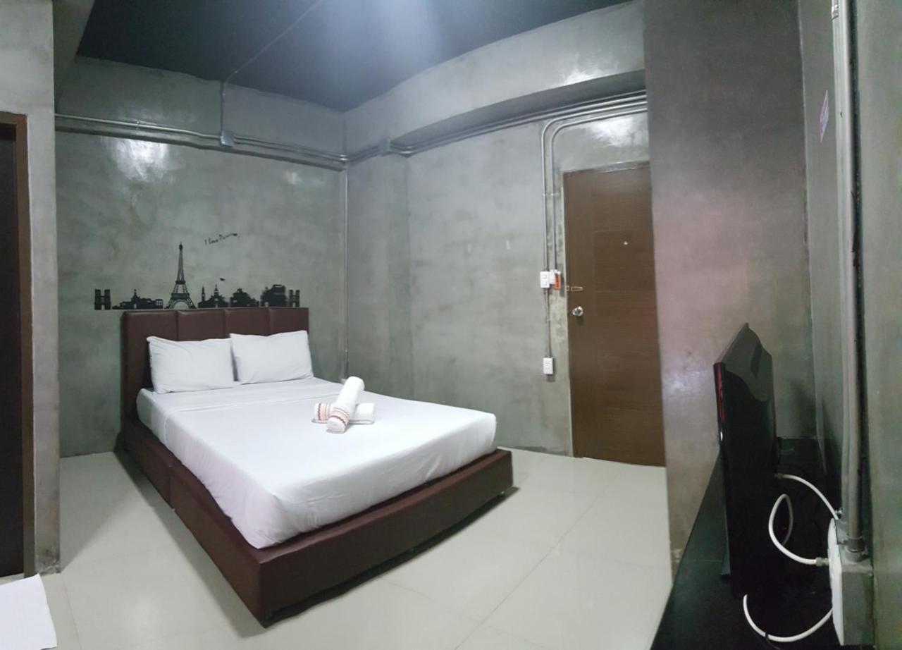 Lop Buri Kp 플레이스 아파트 호텔 외부 사진
